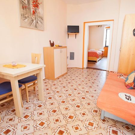 Apartma na Starem Placu Idrija Exterior foto