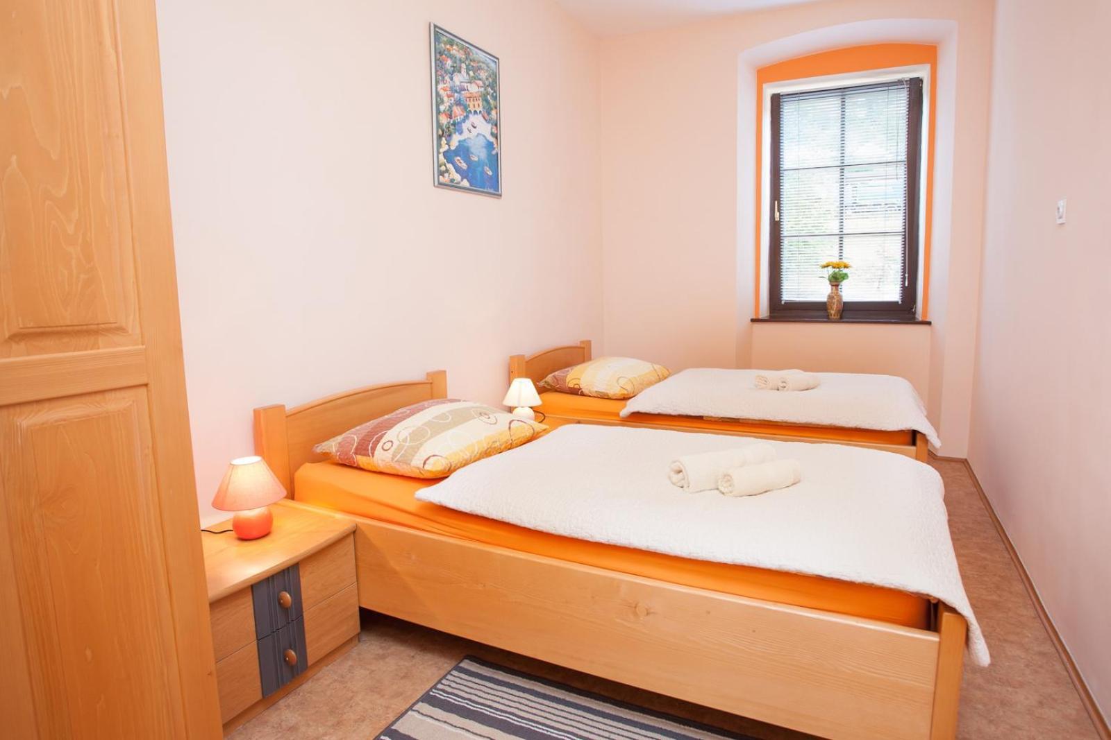 Apartma na Starem Placu Idrija Exterior foto